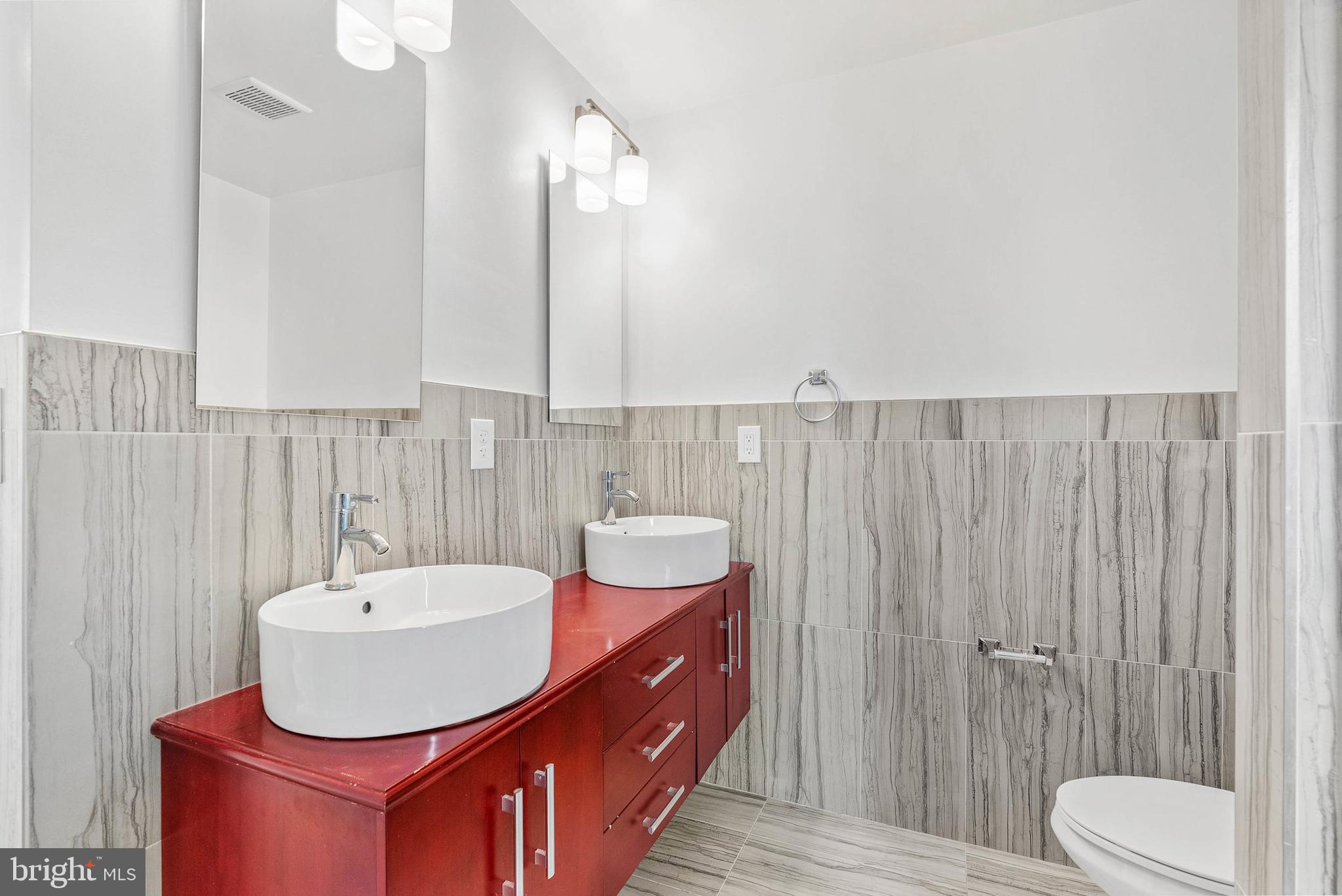 OLDE KENSINGTON - Residential