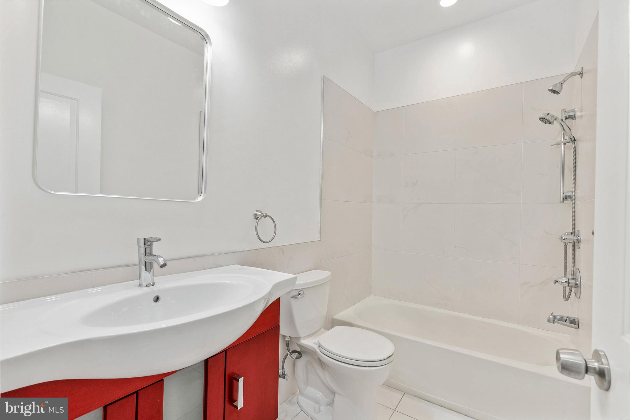 OLDE KENSINGTON - Residential