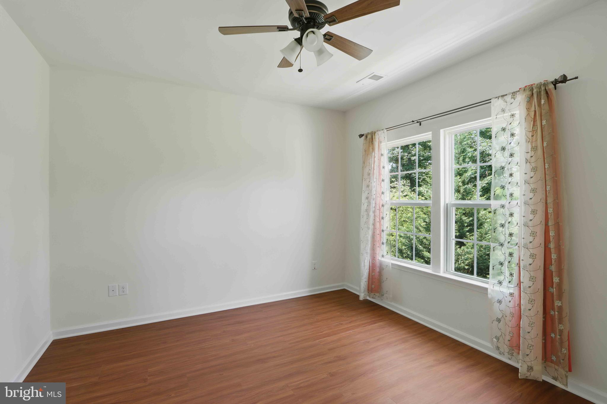 HOWARD SQUARE - Residential Lease