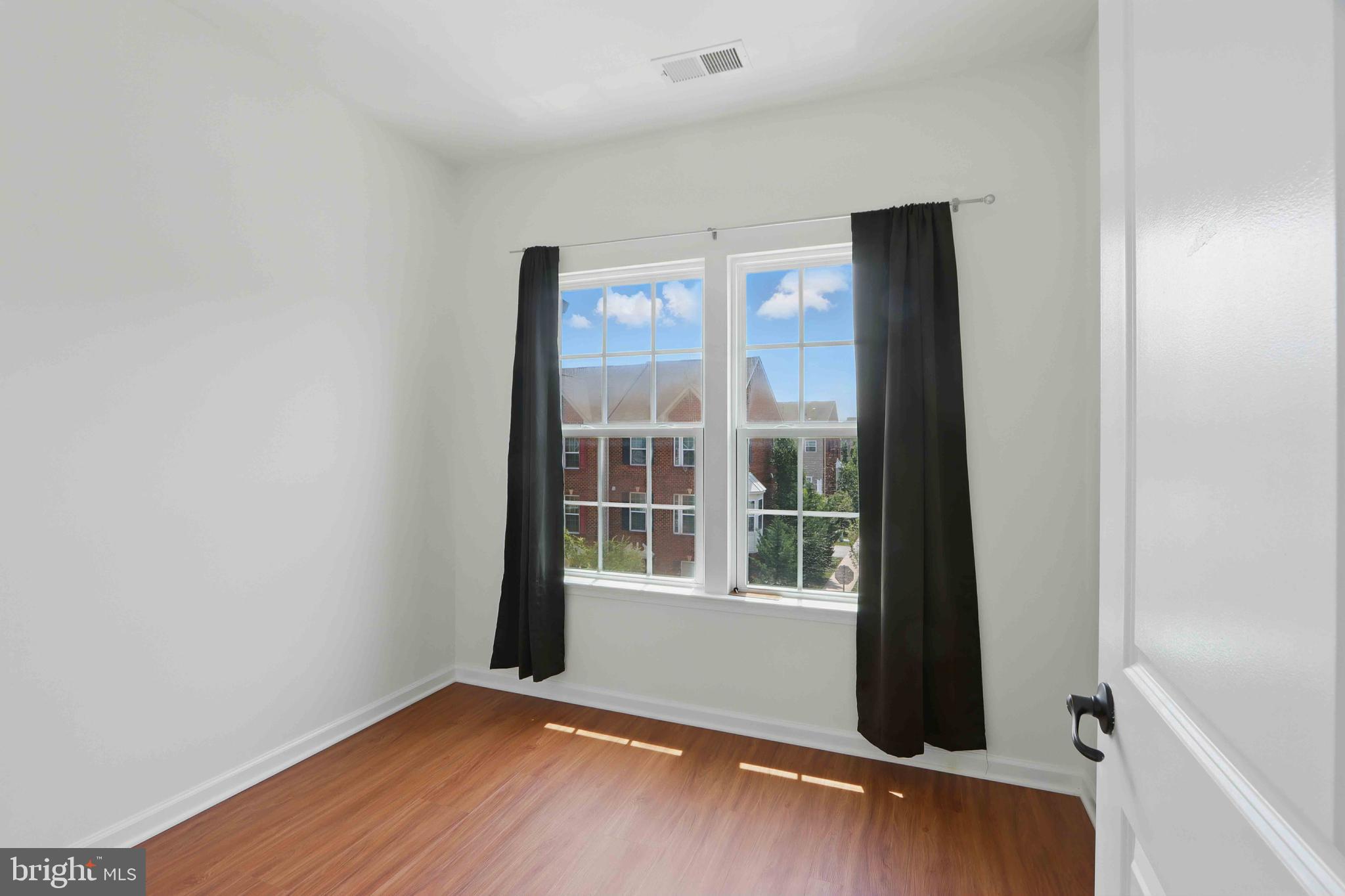 HOWARD SQUARE - Residential Lease