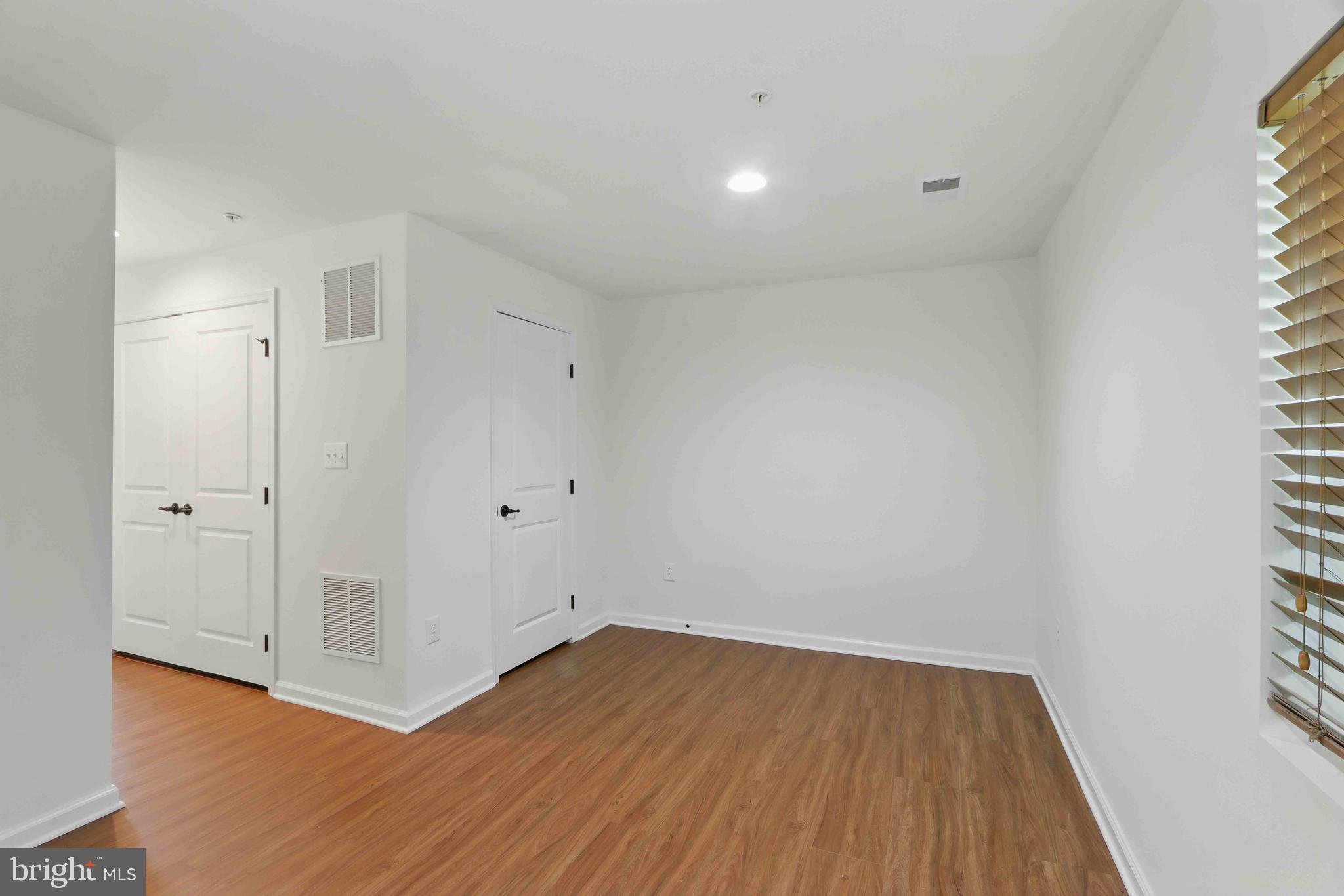 HOWARD SQUARE - Residential Lease