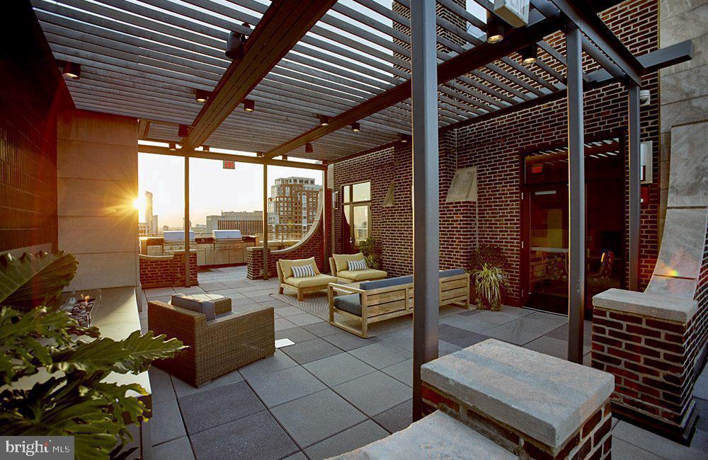 1616 WALNUT STREET 0703