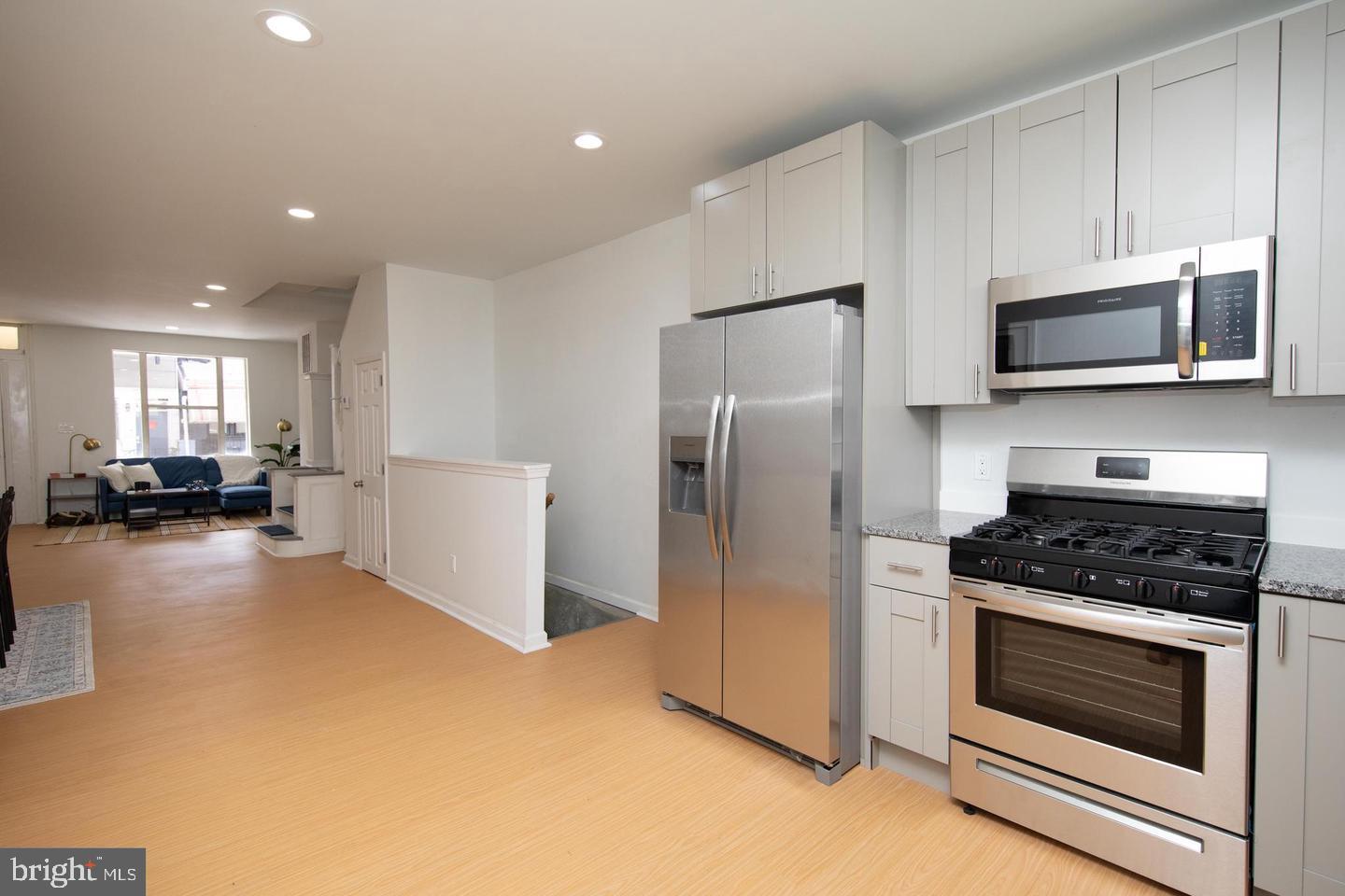 POINT BREEZE - Residential Lease