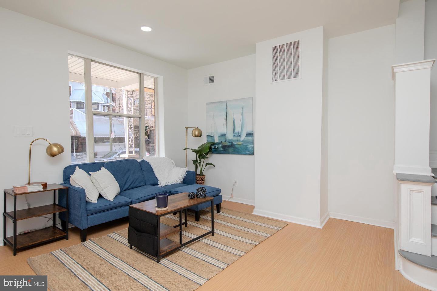 POINT BREEZE - Residential Lease