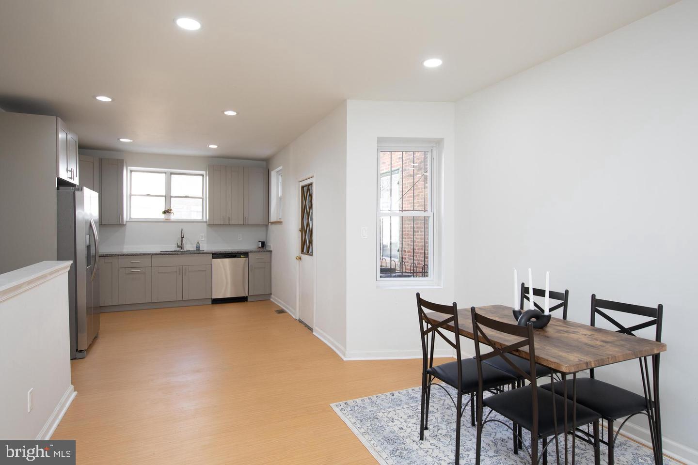 POINT BREEZE - Residential Lease