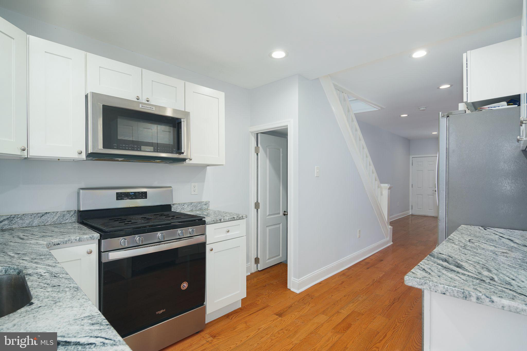 POINT BREEZE - Residential