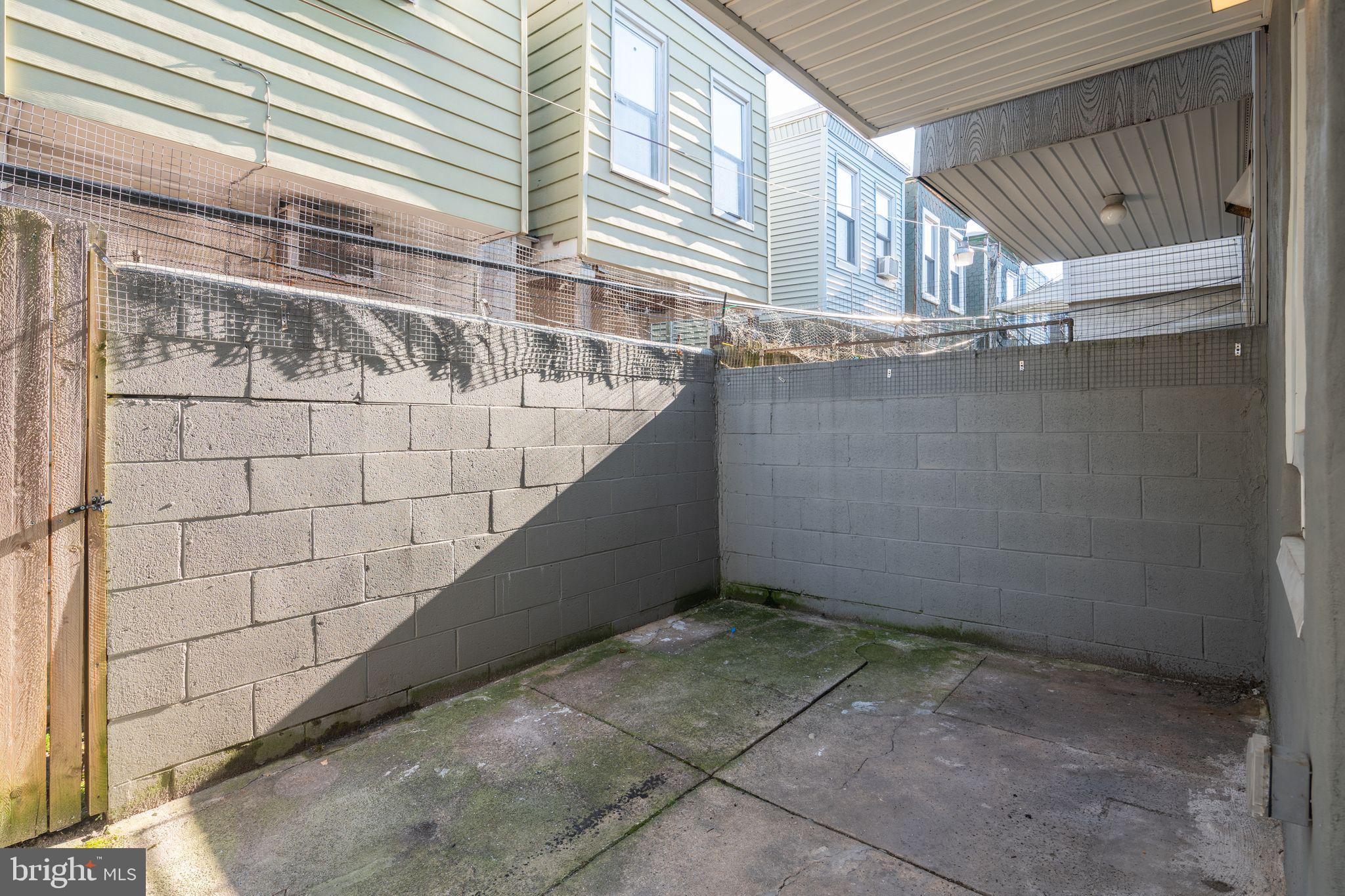 POINT BREEZE - Residential