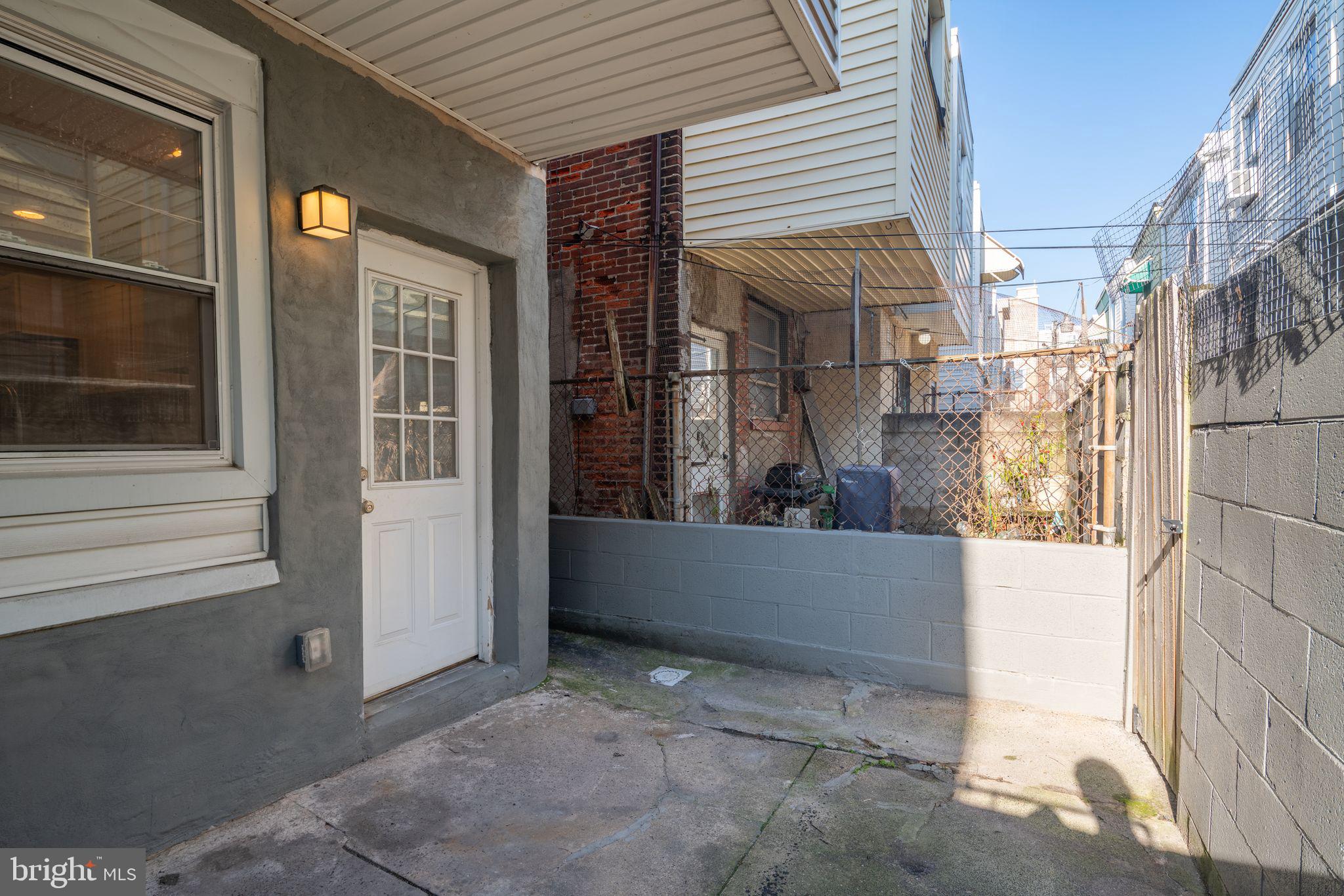 POINT BREEZE - Residential