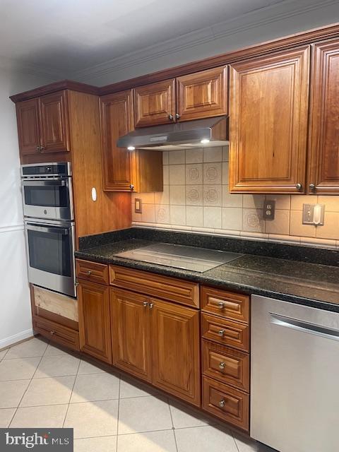 205 YOAKUM PARKWAY 1825