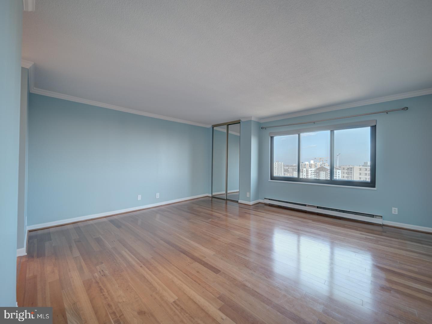 WATERGATE AT LANDMARK - Residential