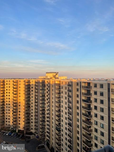 WATERGATE AT LANDMARK - Residential