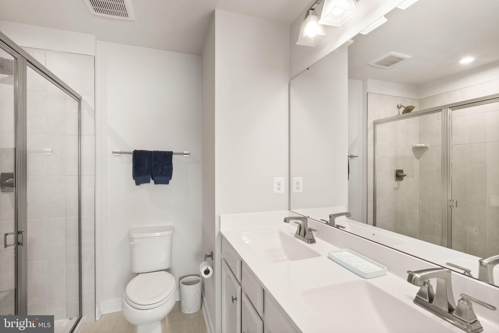 ARCOLA TOWN CENTER - Residential