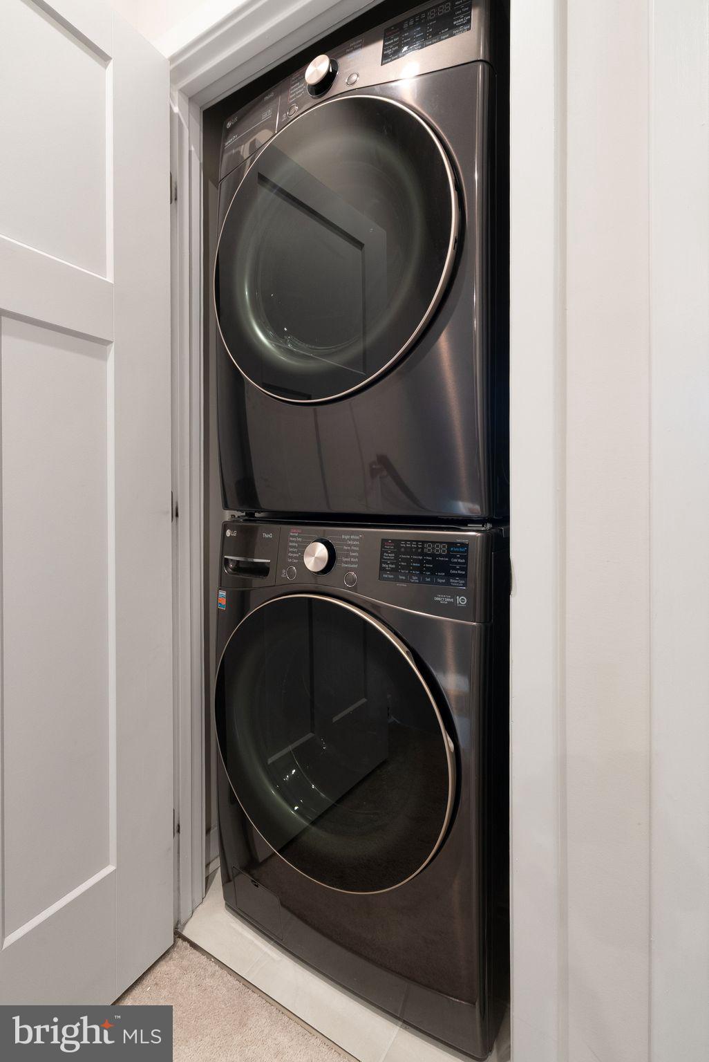 ARCOLA TOWN CENTER - Residential