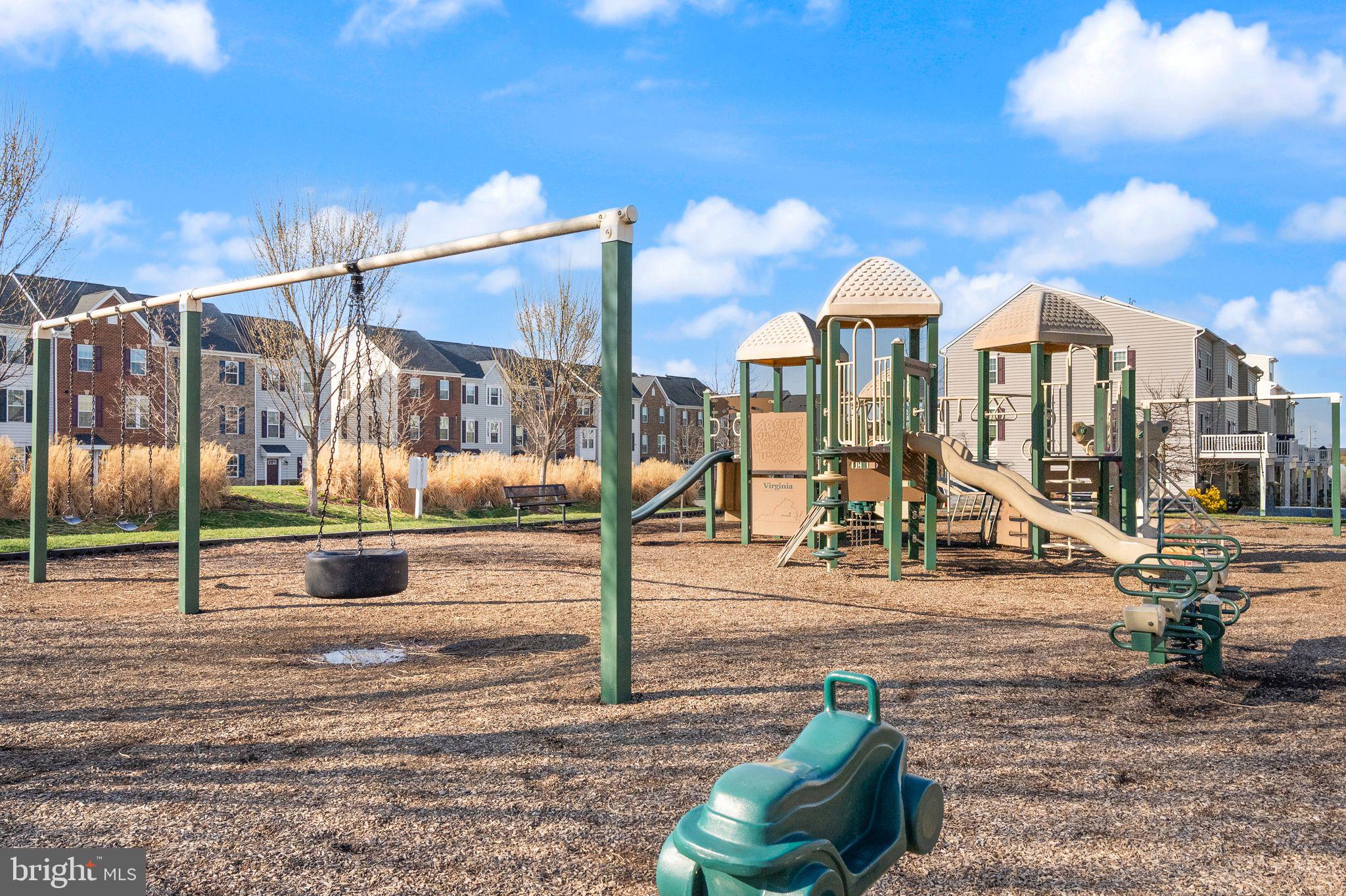 ARCOLA TOWN CENTER - Residential