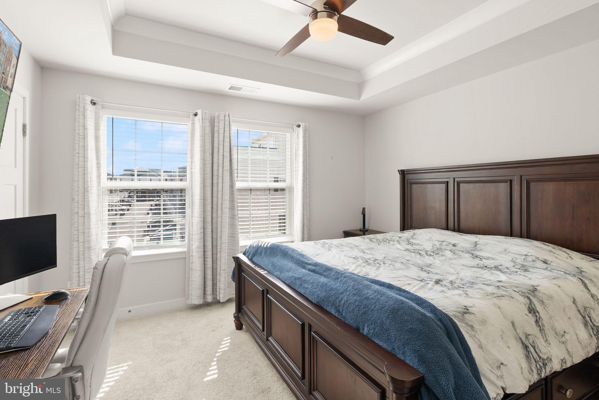 ARCOLA TOWN CENTER - Residential