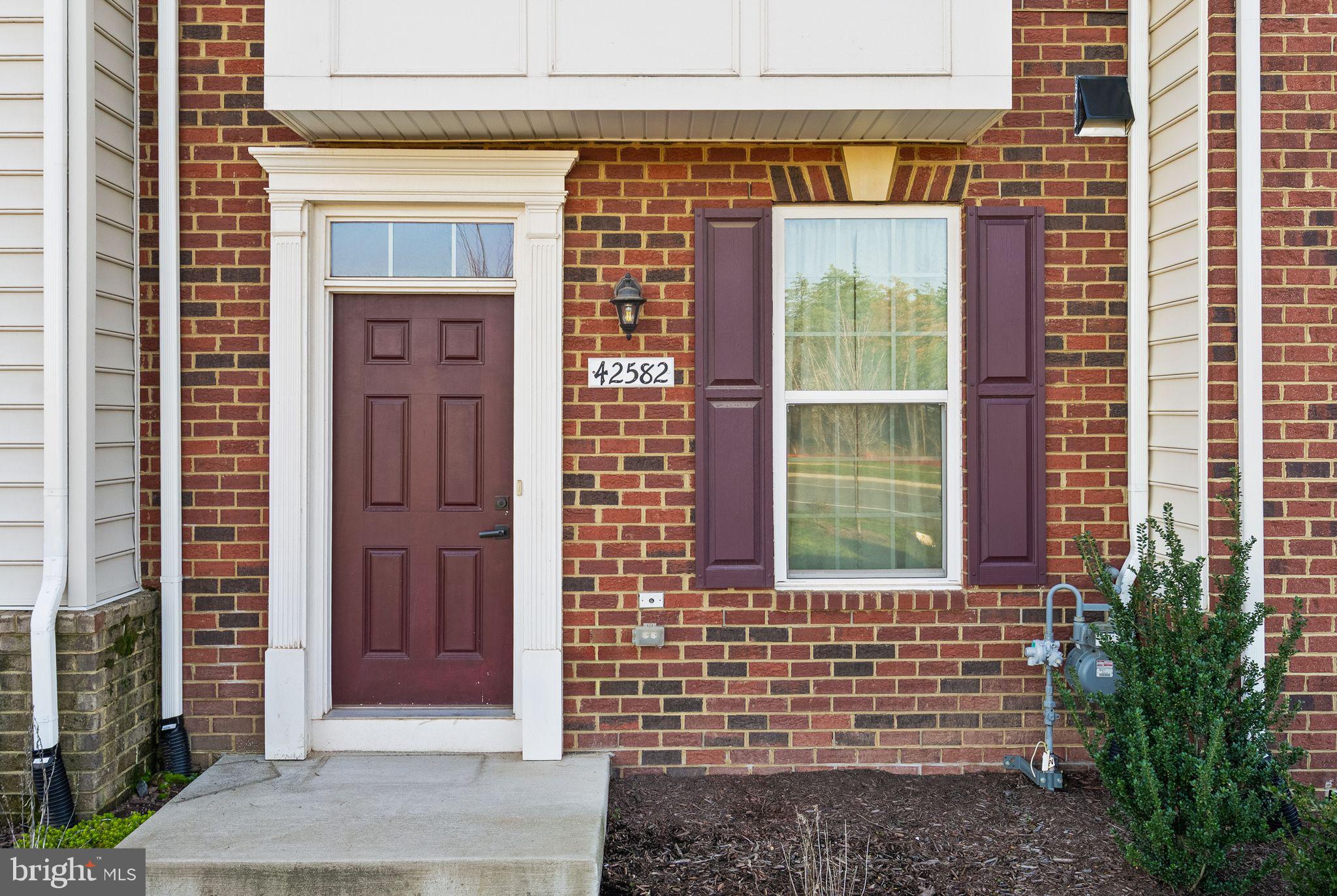 ARCOLA TOWN CENTER - Residential