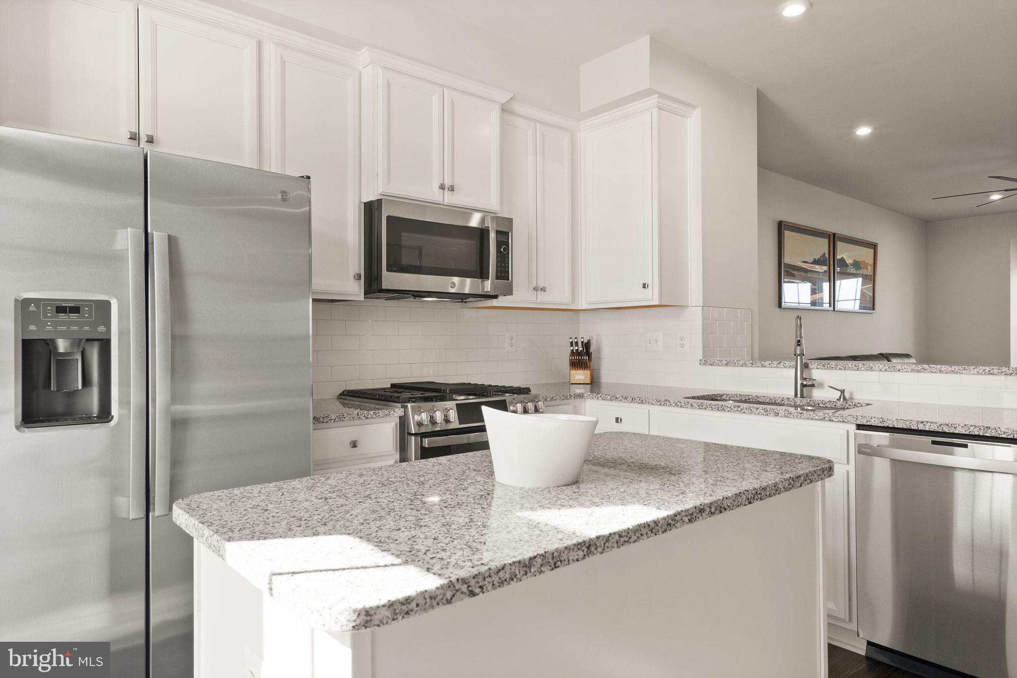 ARCOLA TOWN CENTER - Residential