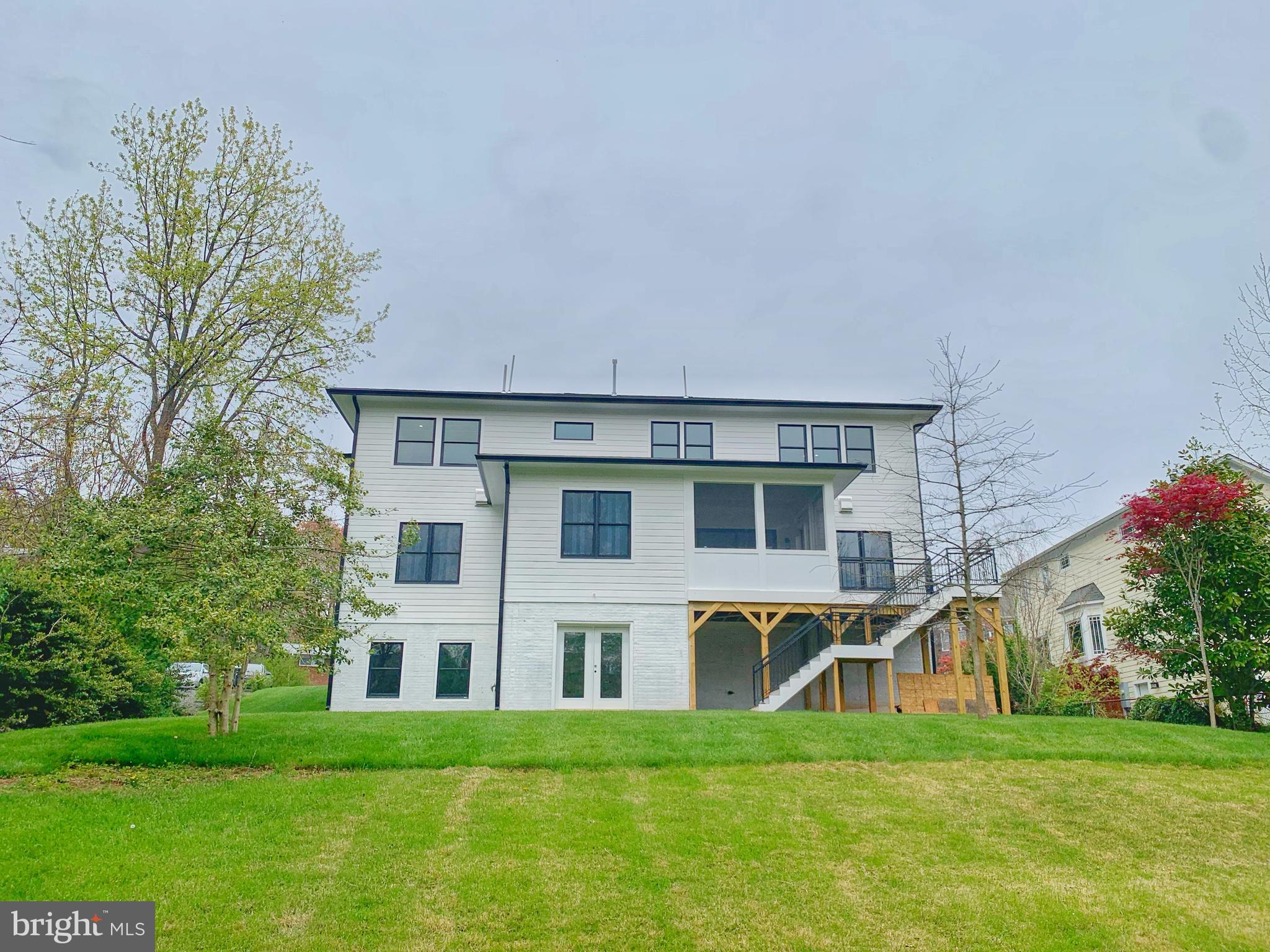 ROSEMONT - Residential