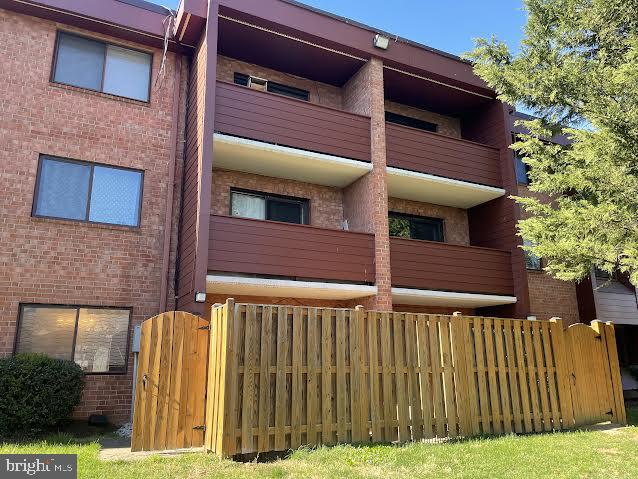 GEORGE MASON VILLAGE - Residential