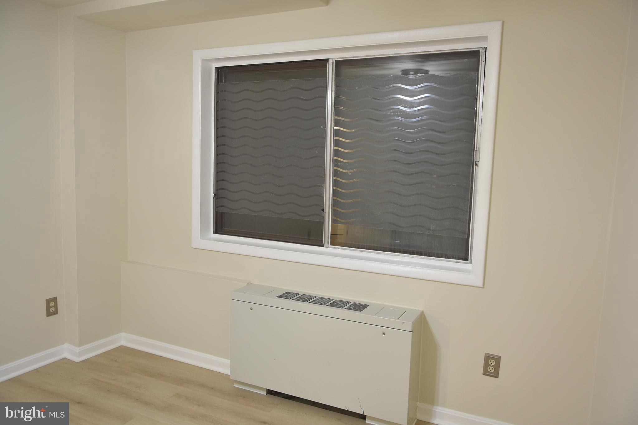 GEORGE MASON VILLAGE - Residential