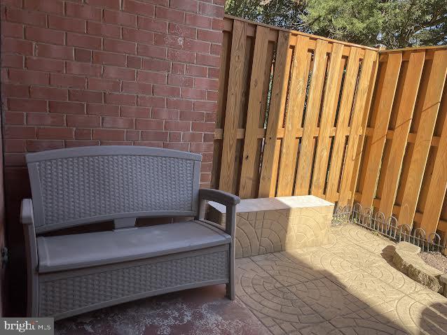 GEORGE MASON VILLAGE - Residential