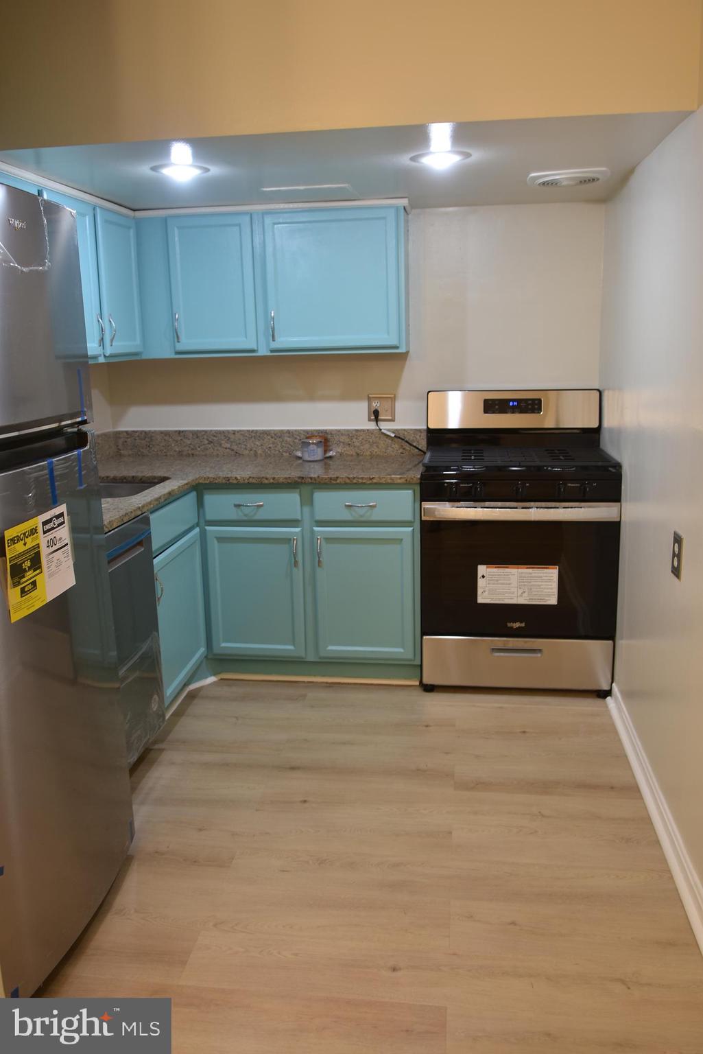 GEORGE MASON VILLAGE - Residential