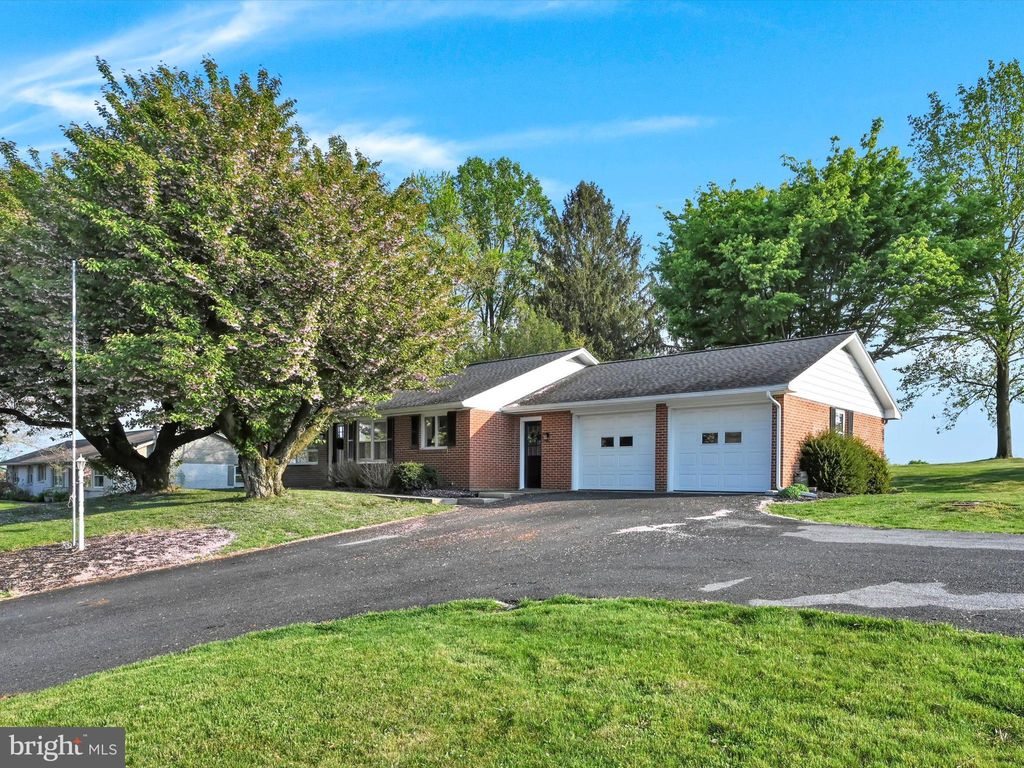 Photo of 662 PROSPECT RD, MANHEIM, PA 17545 (MLS # PALA2033428)