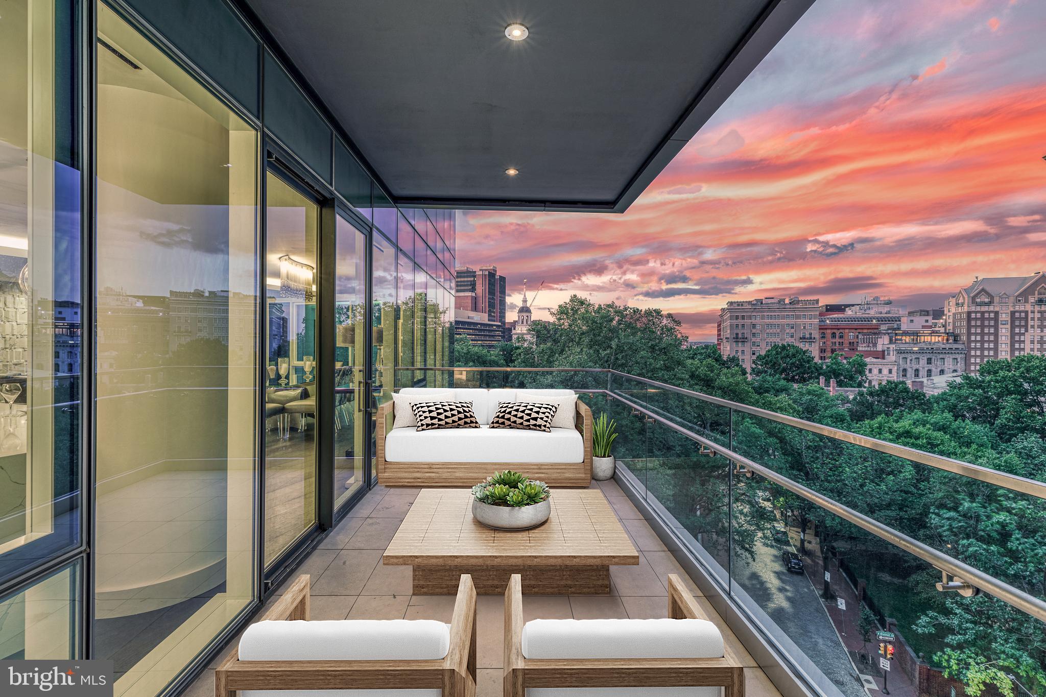 SOCIETY HILL - Residential