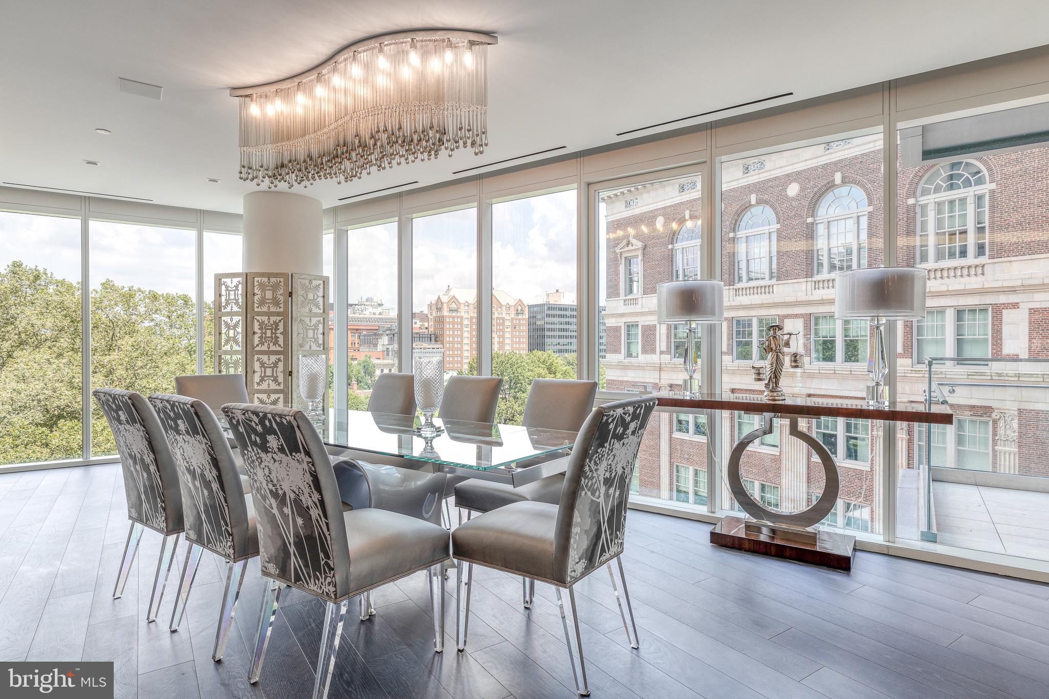 SOCIETY HILL - Residential