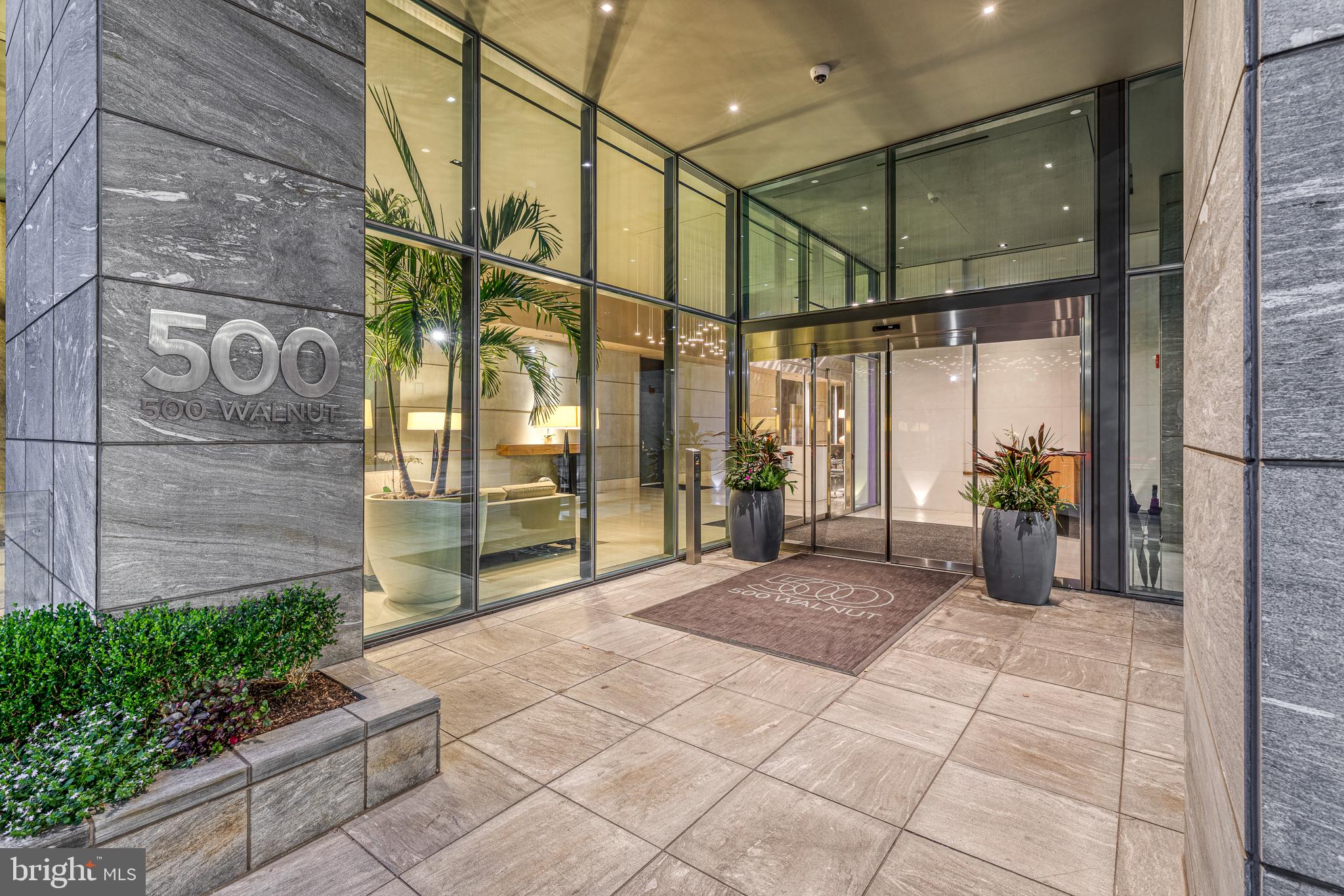 SOCIETY HILL - Residential