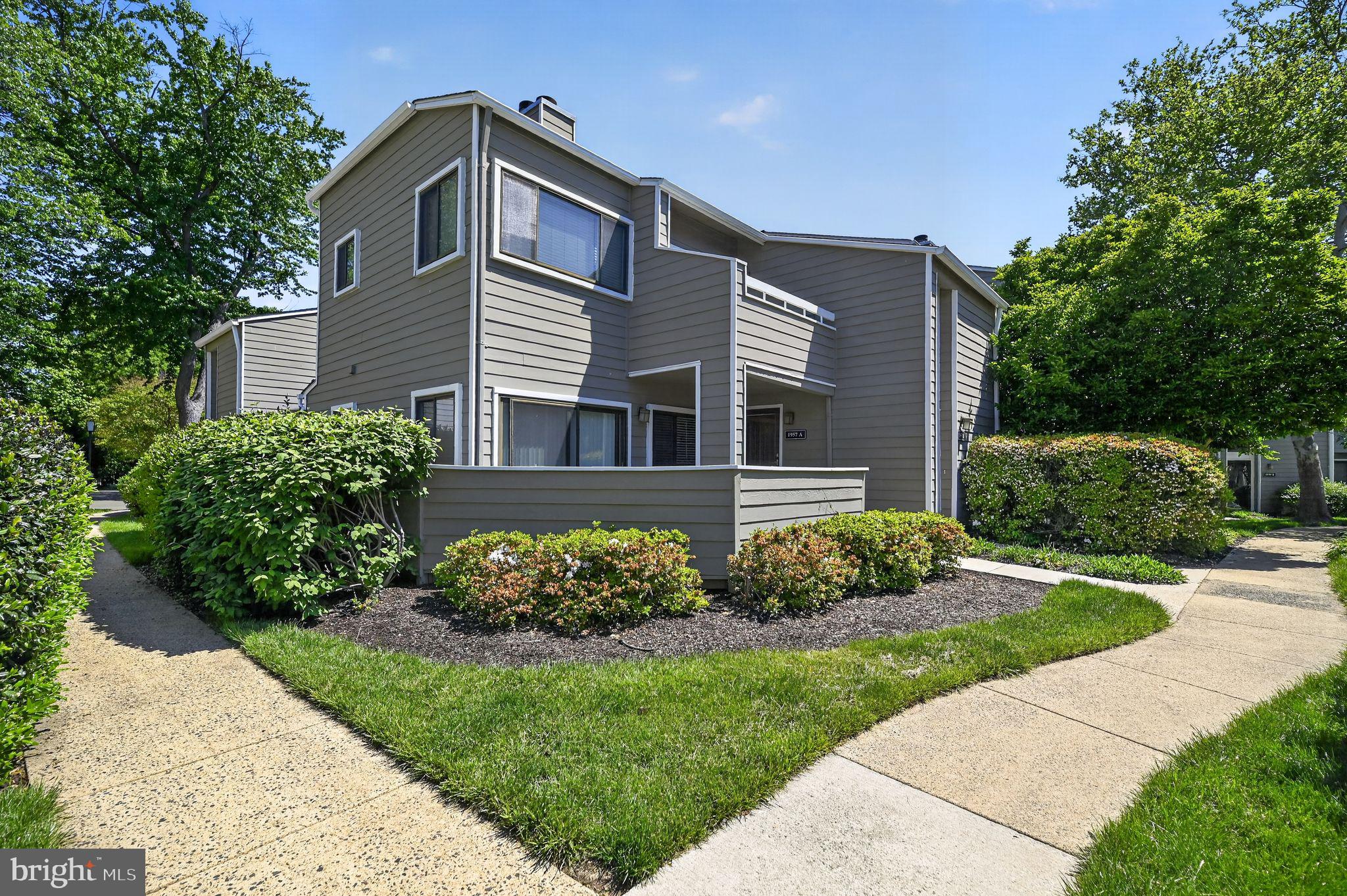 1957 VILLARIDGE DRIVE A