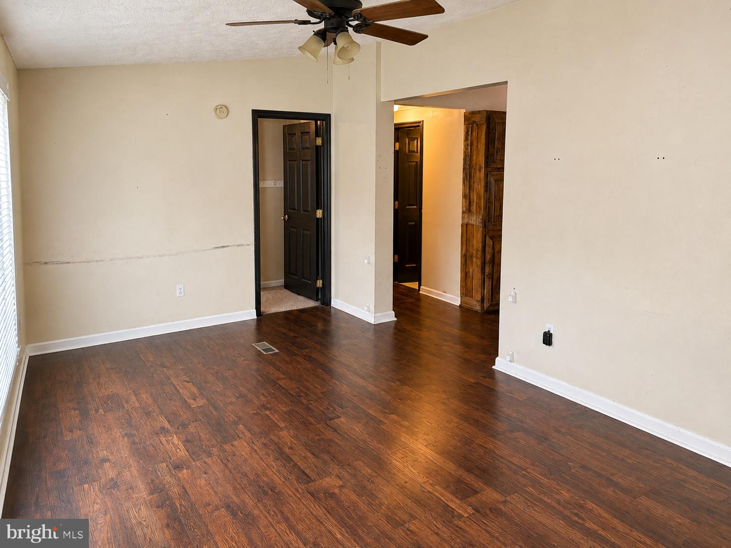 70 VAQUERO DRIVE
