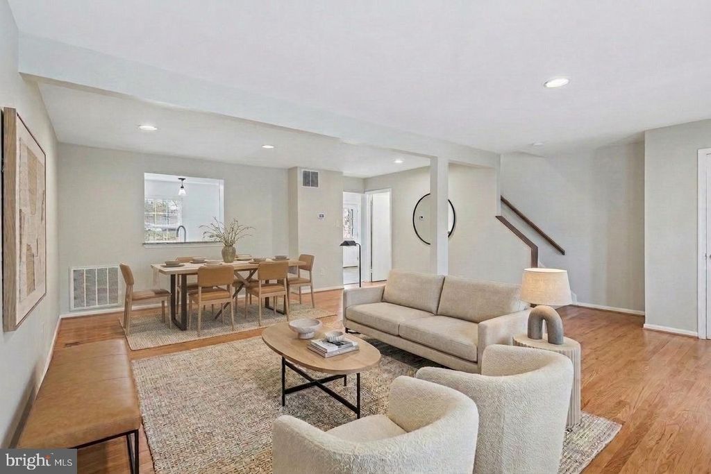 Photo of 4723 Hallowed Strm Stream, ELLICOTT CITY, MD 21042 (MLS # MDHW2062926)