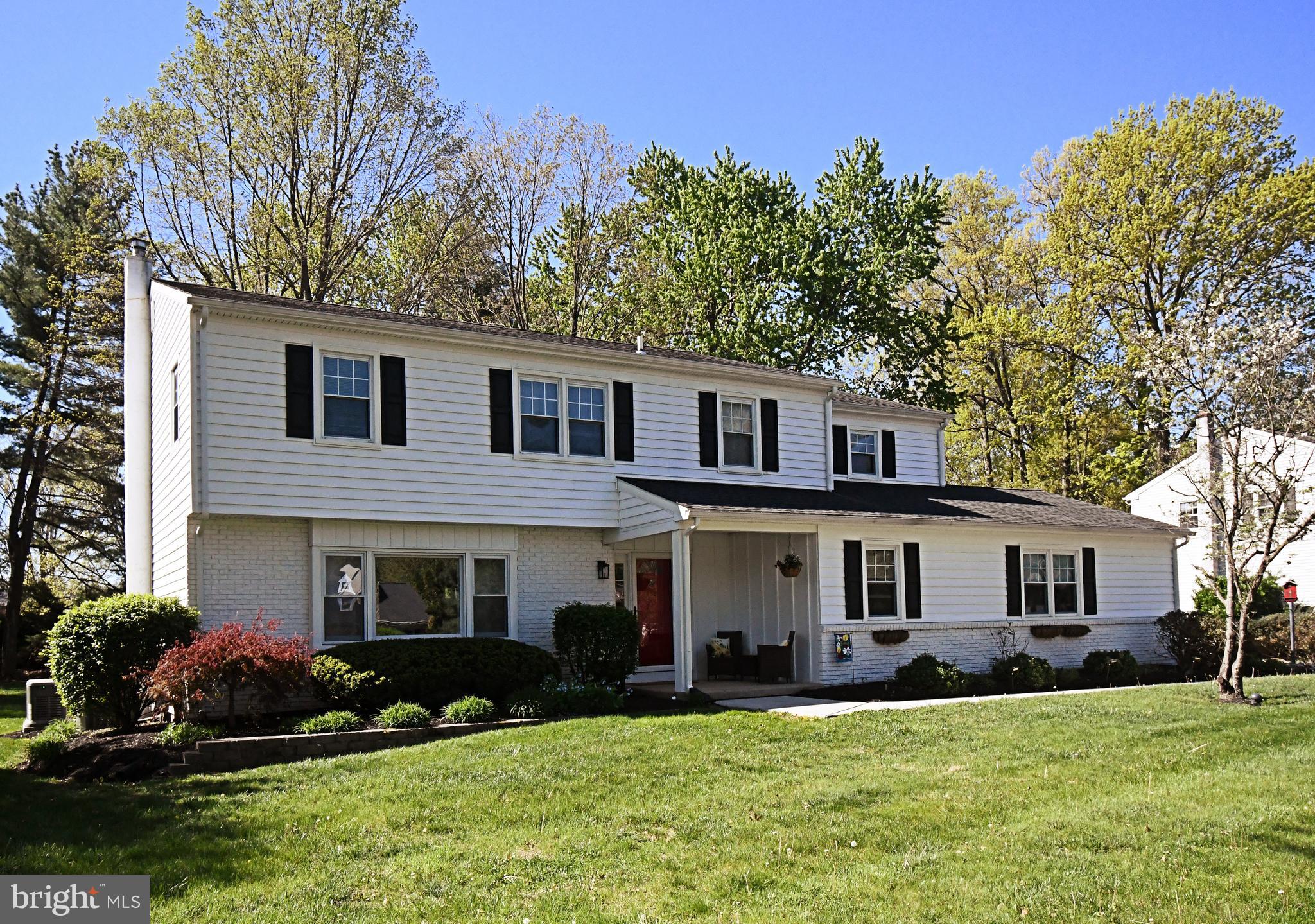 1608 S CRESCENT BOULEVARD