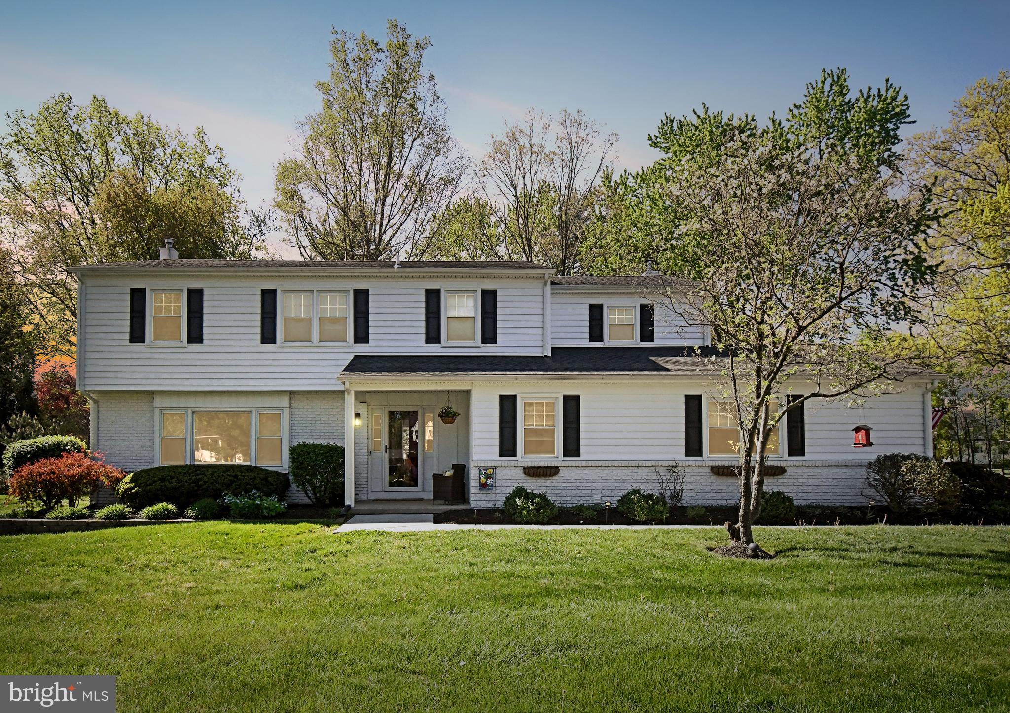 1608 S CRESCENT BOULEVARD