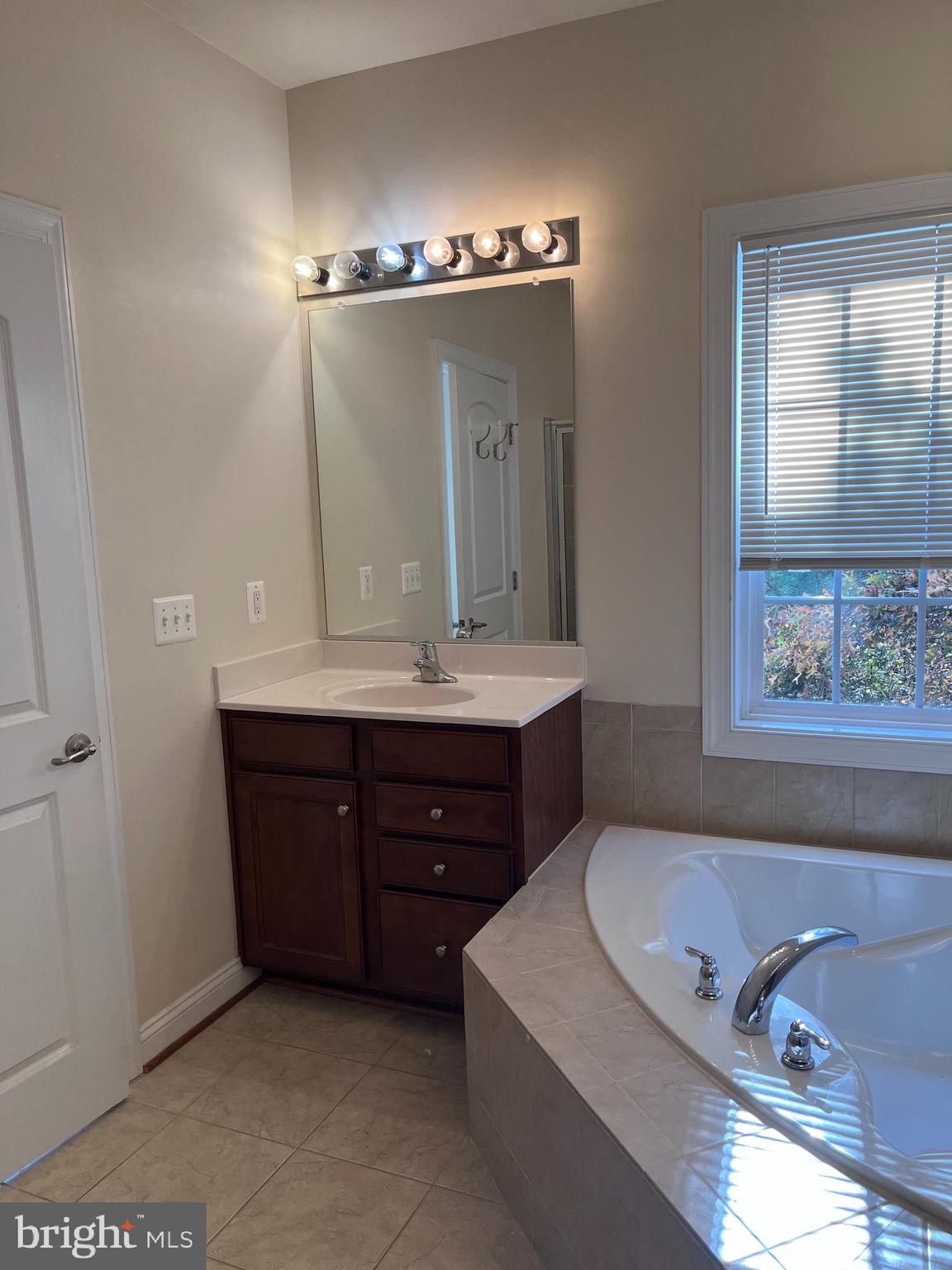 SOUTH MARKET - Residential Lease