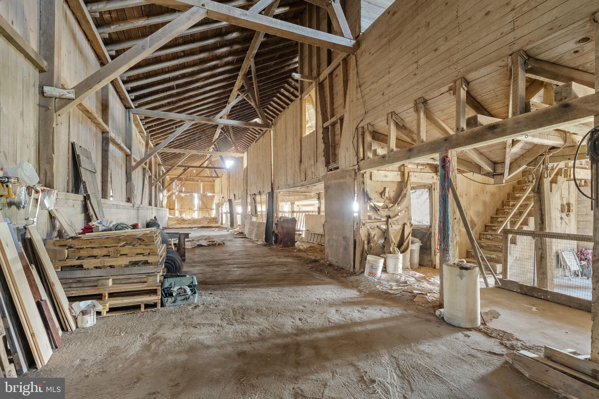 CLAY TOWNSHIP - Farm