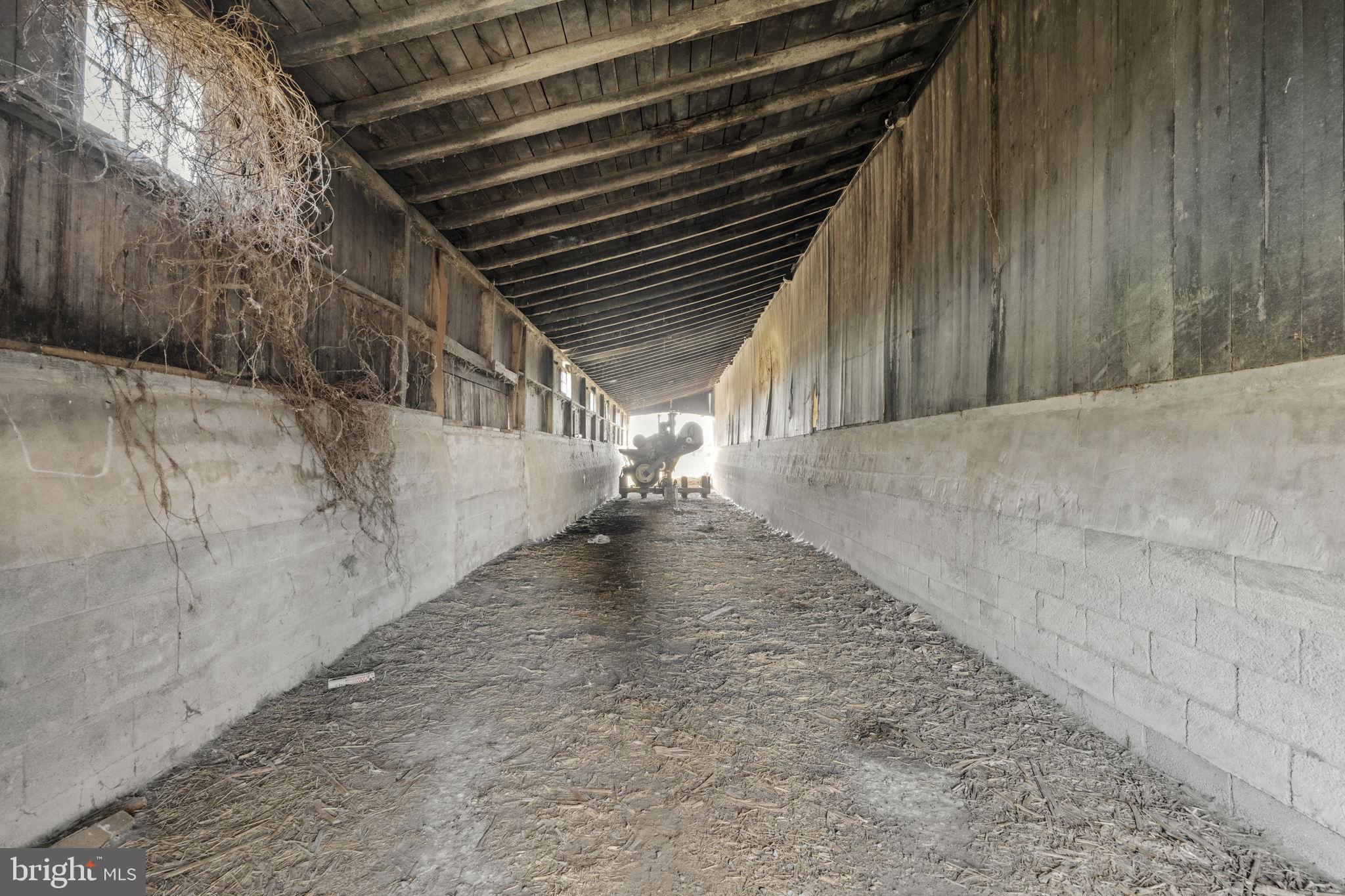 CLAY TOWNSHIP - Farm