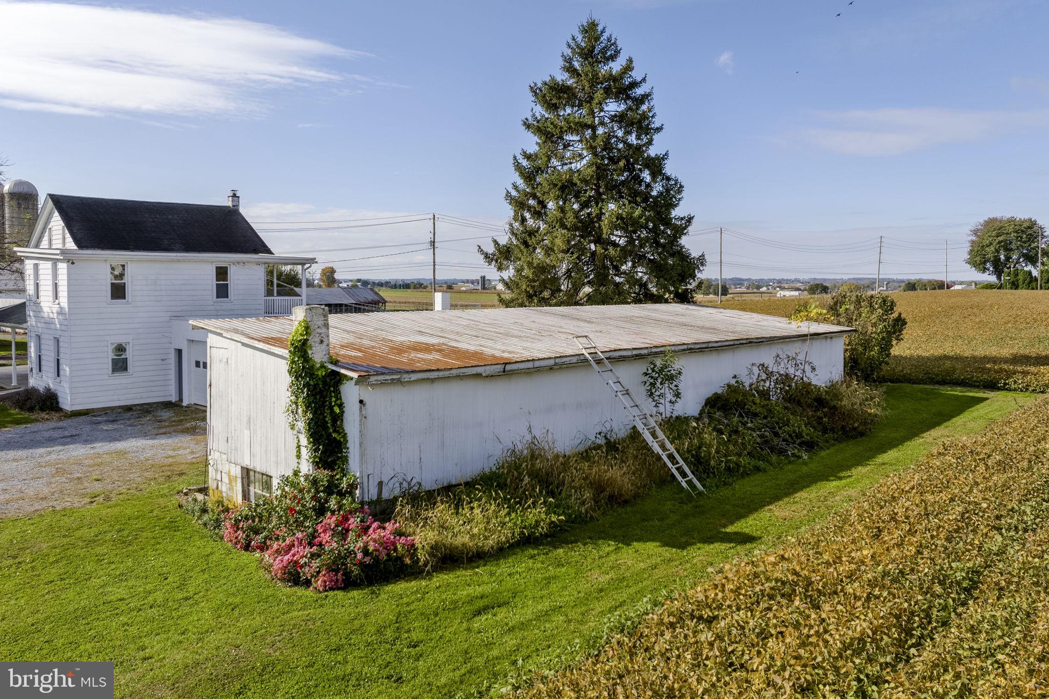 CLAY TOWNSHIP - Farm