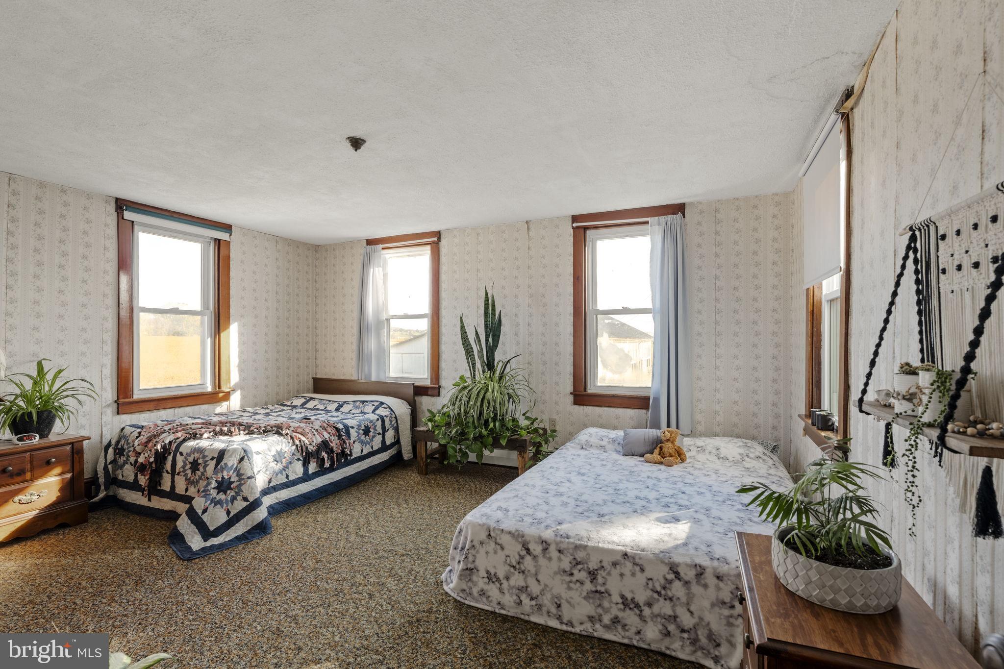 CLAY TOWNSHIP - Farm