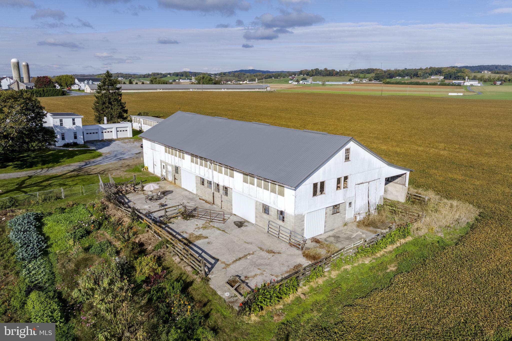 CLAY TOWNSHIP - Farm
