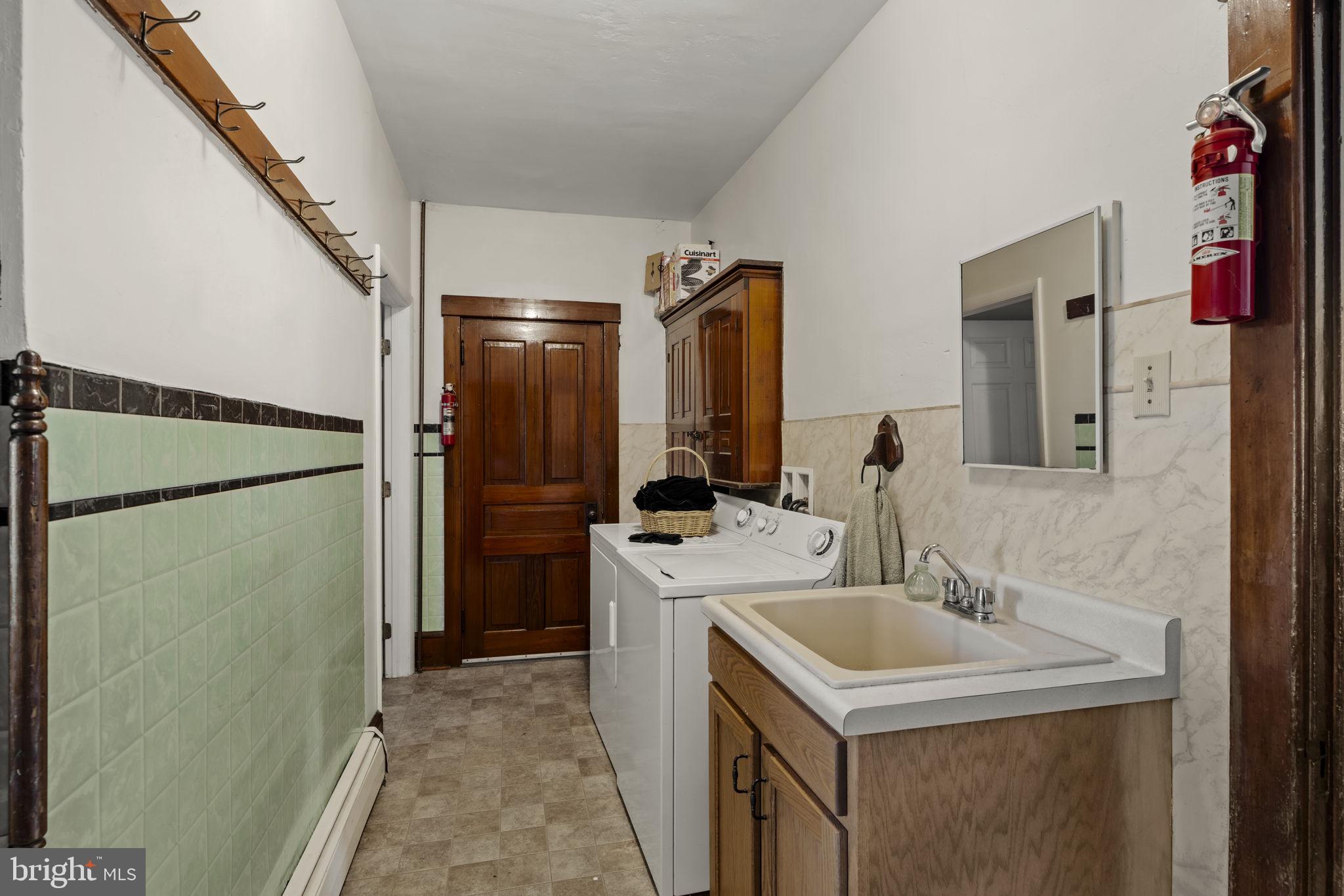 CLAY TOWNSHIP - Farm