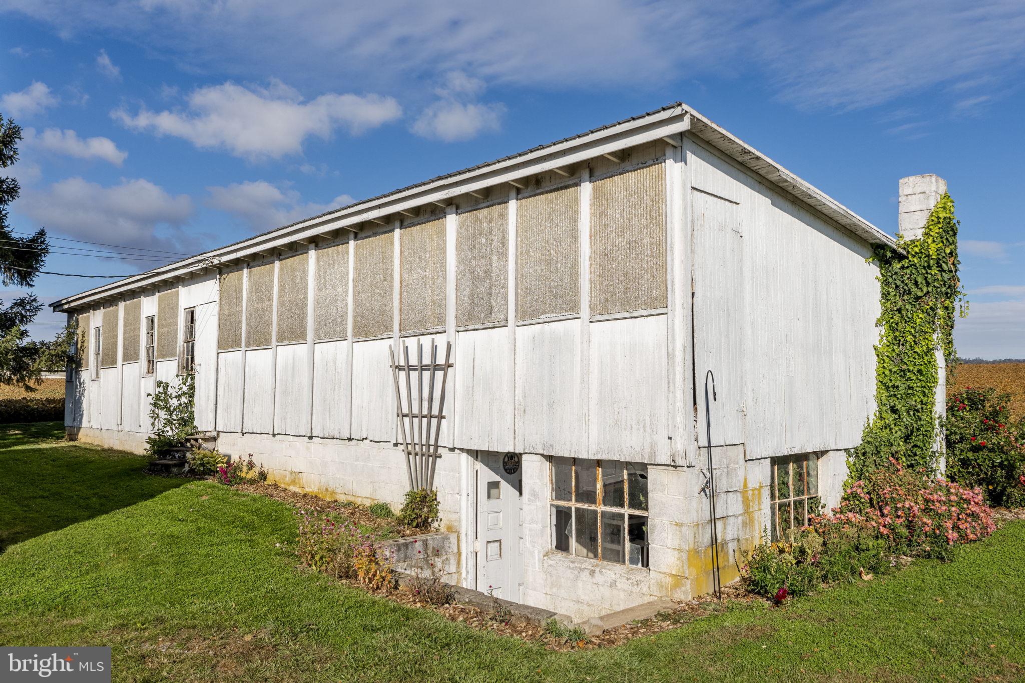 CLAY TOWNSHIP - Farm