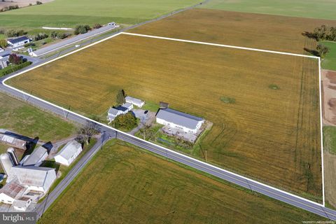 Photo of 125 Indiantown Road, EPHRATA, PA 17522 (MLS # PALA2080232)