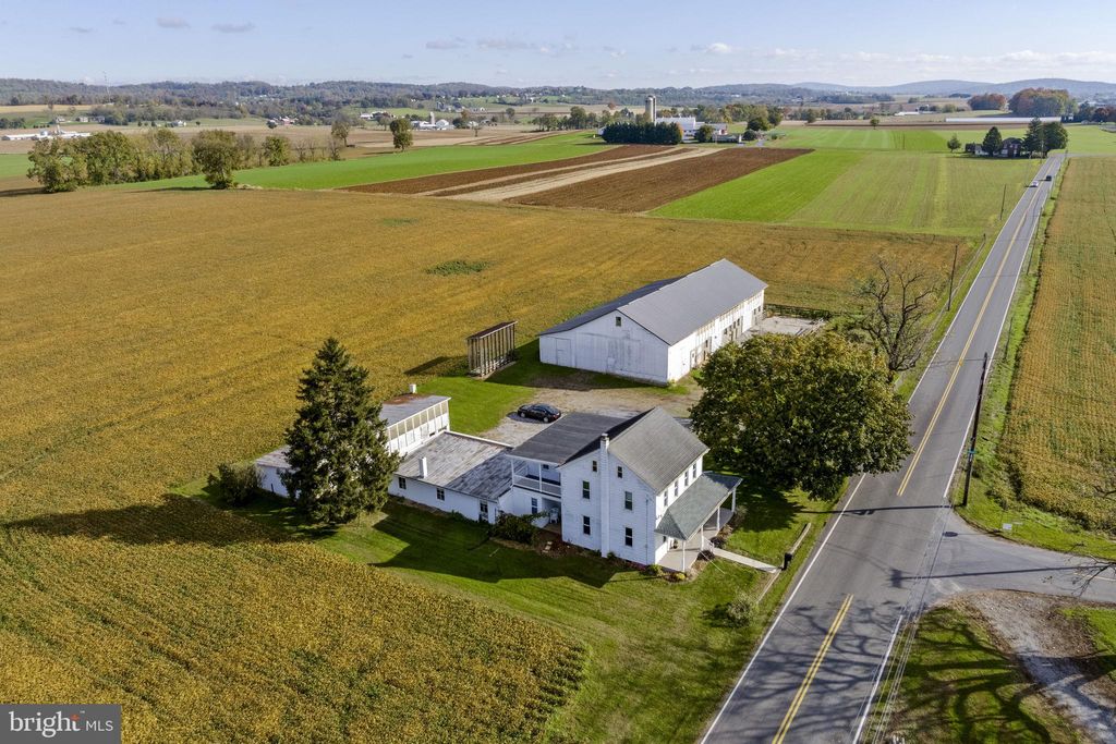 Photo of 125 Indiantown Road, EPHRATA, PA 17522 (MLS # PALA2080232)