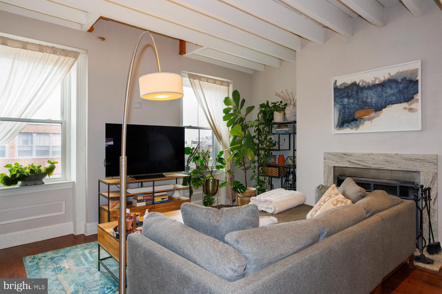 ART MUSEUM AREA - Residential