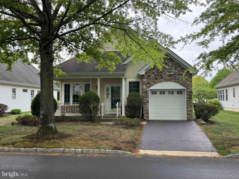 Photo of 14 Hummingbird Drive, HAMILTON, NJ 08690 (MLS # NJME2072476)