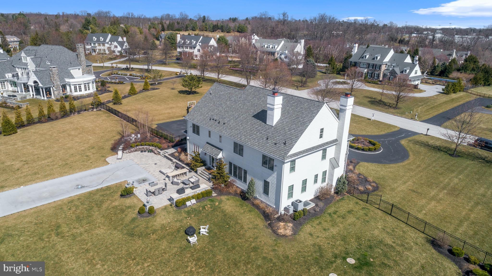 WHITE HORSE - Residential