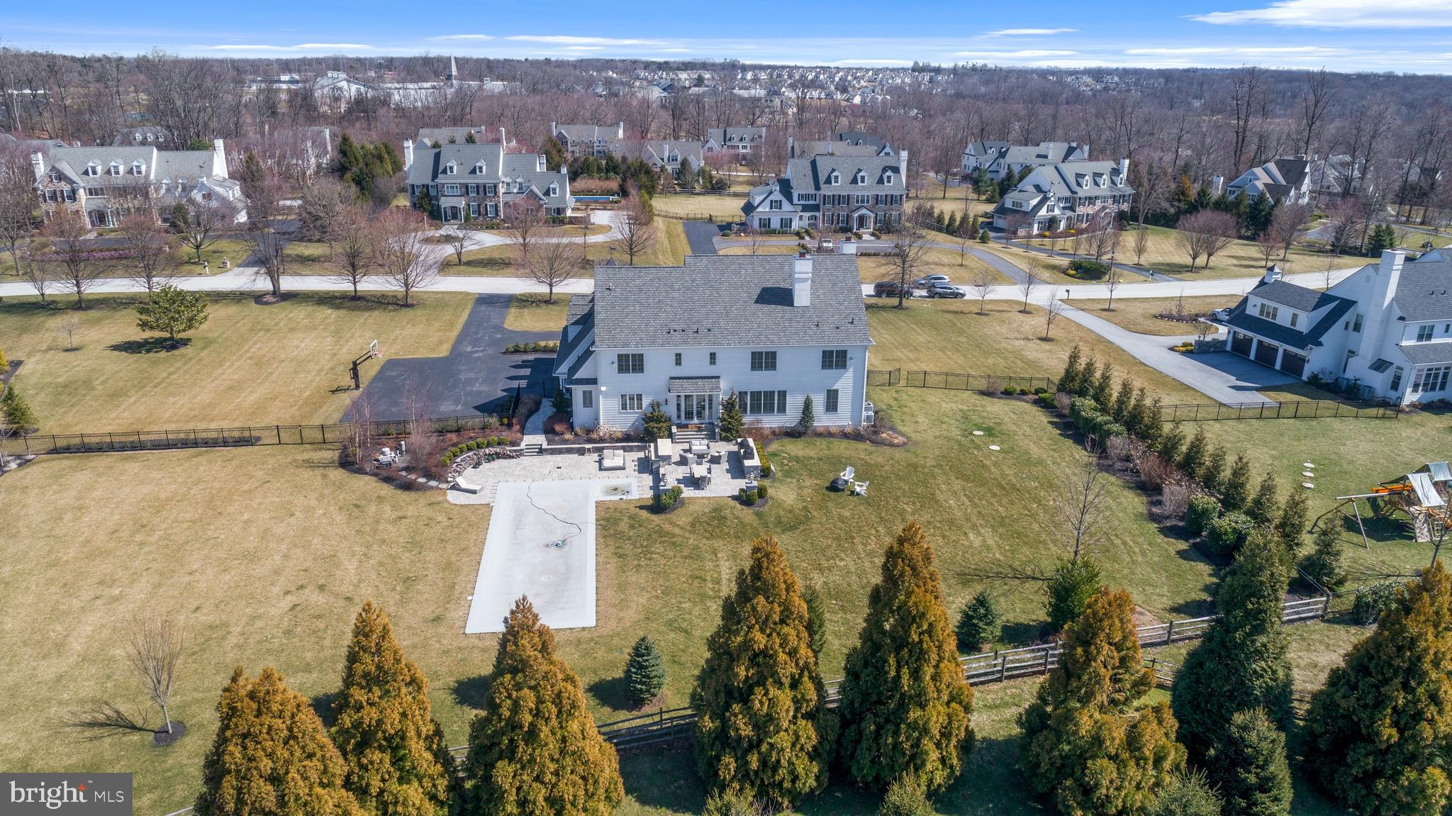 WHITE HORSE - Residential