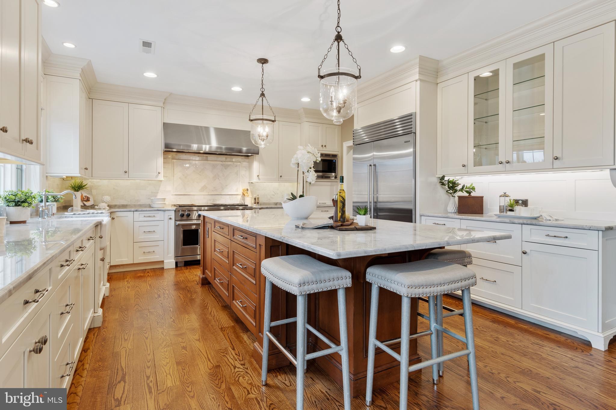 WHITE HORSE - Residential